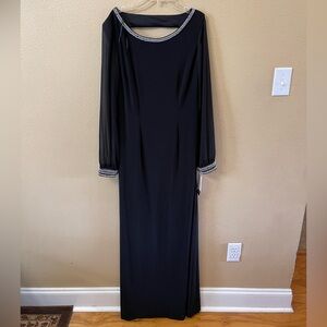 Elegant black maxi dress